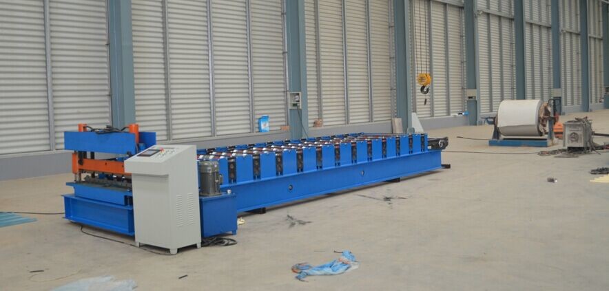 Roofing Sheet Making Machine Color Coated Corrugated Roof Roll Forming Machine